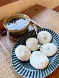 恩平韓屋村の、韓屋伝統茶菓子店 ミョングムダン