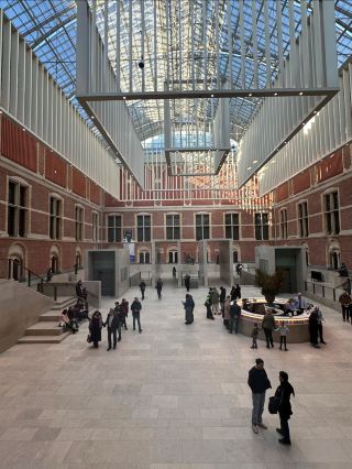 🎨🏛️ Discover the Rijksmuseum – A Treasure Trove of Dutch Art & History! 🇳🇱✨