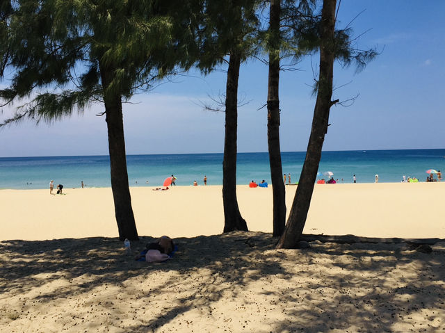 หาดกะรน ทะเลสวย น้ำใส หาดทรายขาว ชิลที่สุด