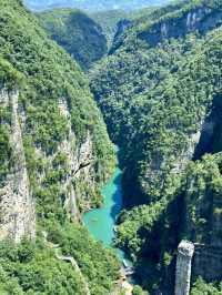 Zhangjiajie Grand Canyon: Nature's Majestic Masterpiece