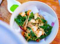 เป็นทั้ง คาเฟ่ และร้านอาหาร บางแสนที่นั่งชิลมาก