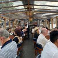 dinner cruise on seine river