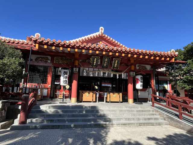 懸崖上的神社～波上宮