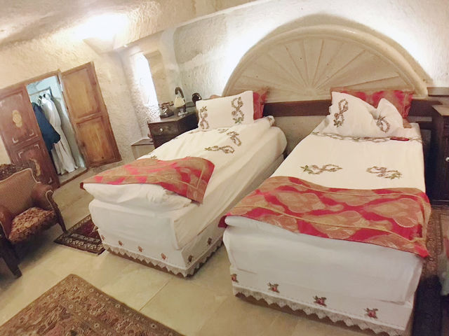 🇹🇷🏰 デデリ・コナック・ケーブ・ホテル – 伝統×快適な洞窟ホテル 🏜️✨