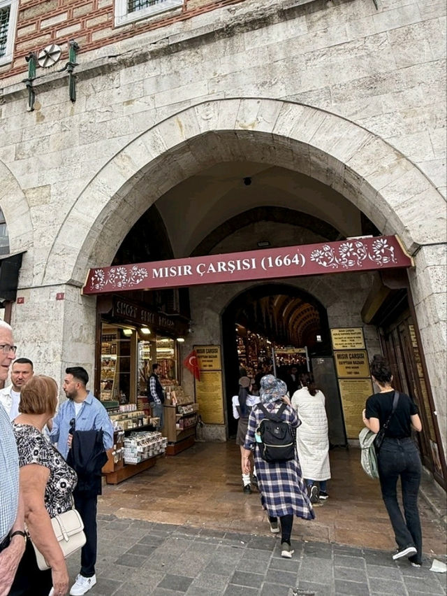 伊斯坦堡〔香料市集〕瀰漫異國風情的香料天堂