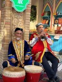 Beneath the Minarets: A Day at Xinjiang’s Grand Bazaar