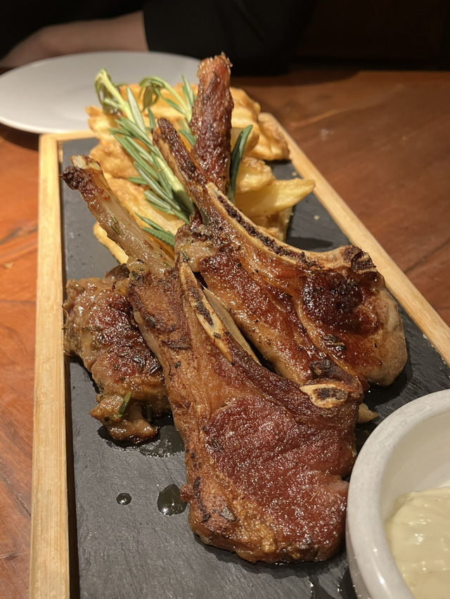 칭다오 깔끔한 맛집 <와이포지아>