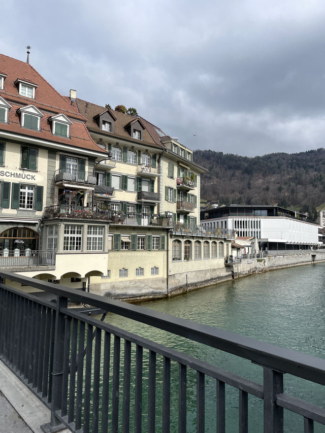 【スイス】おすすめの街トゥーン