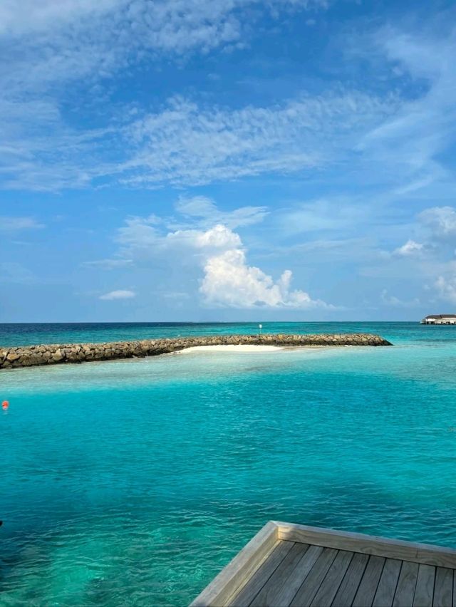The Maldives Experience: Sunkissed Serenity