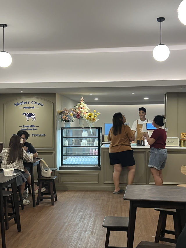รีวิว Mother Cows สาขาอุดรธานี 🥛🐄