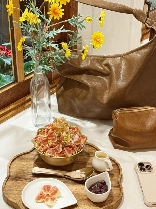 🇰🇷首爾 超吸睛 好看又好吃 超人氣 Rafre Fruit 無花果牛奶冰🍓