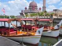 🚢 Cruise Tasik Putrajaya Review: A Scenic Escape in Malaysia’s Futuristic City! 🌸