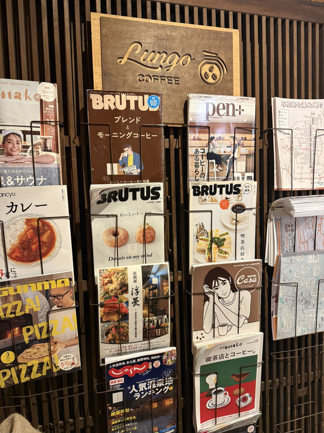 石段探索の途中におしゃれカフェで休憩☕️