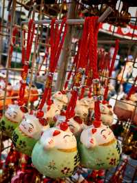 A Colorful Walk Through Culture – Exploring Chinatown, Singapore