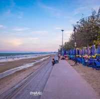 สตรีทฟู้ดริมชายหาดชะอำ