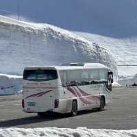 The white route : Tateyama Kurobe Alpine