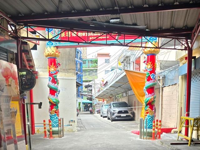ศาลเจ้าลับ โจวซือกง ตลาดน้อย กรุงเทพ