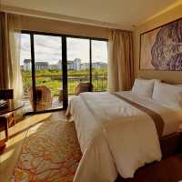 A Coastal Haven of Serenity and Sophistication