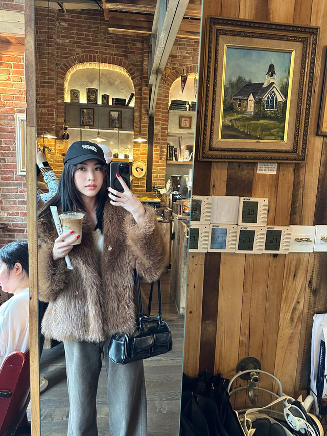 NEW YORK BAGELOUS MUSEUM คาเฟ่เบเกิลใจกลางเซี่ยงไฮ้