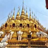 ไหว้พระธาตุบารมี 30 ทัศ ที่วัดสุโทนฯ