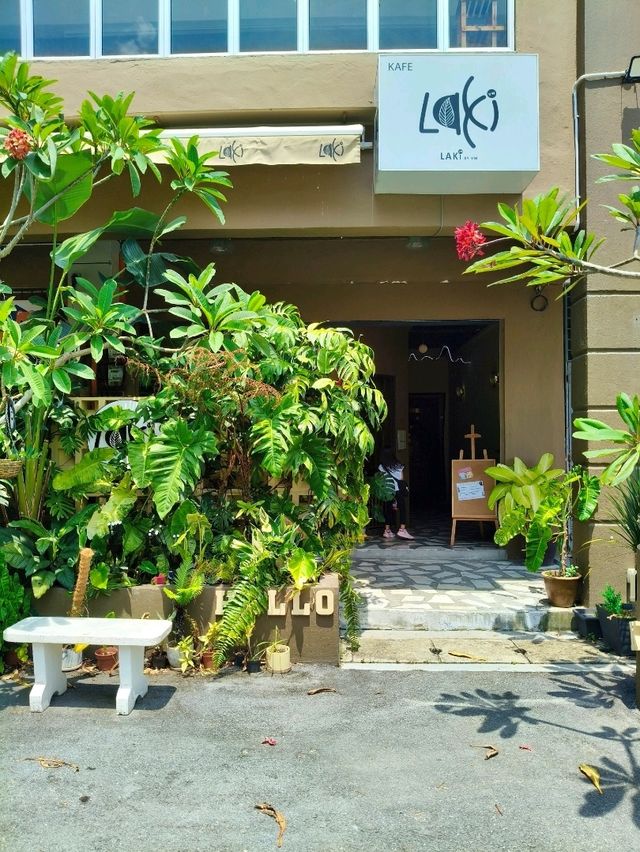 Sip, Stay, and Paws: Laki Cafe & Pet Hotel in Melaka is a Hidden Gem for Pet Lovers