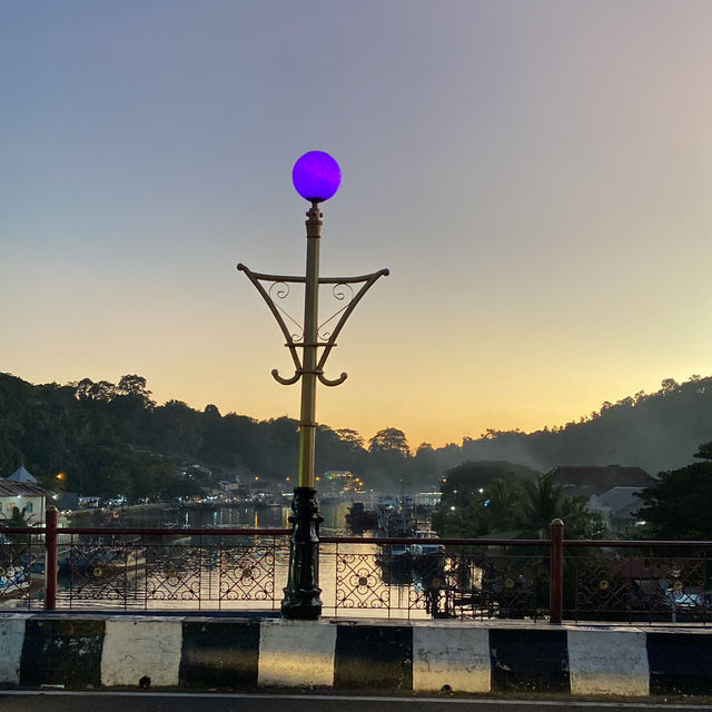 Springtime Serenade: Watching the Sunset at Siti Nurbaya Bridge