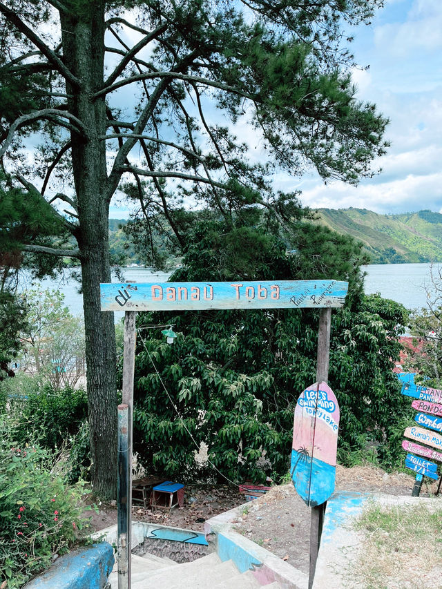 Toba Parapat Lighthouse: A Scenic Icon Above Lake Toba