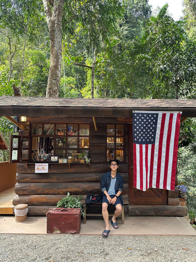 A Day Trip from Chiang Mai: Mae Kampong 
