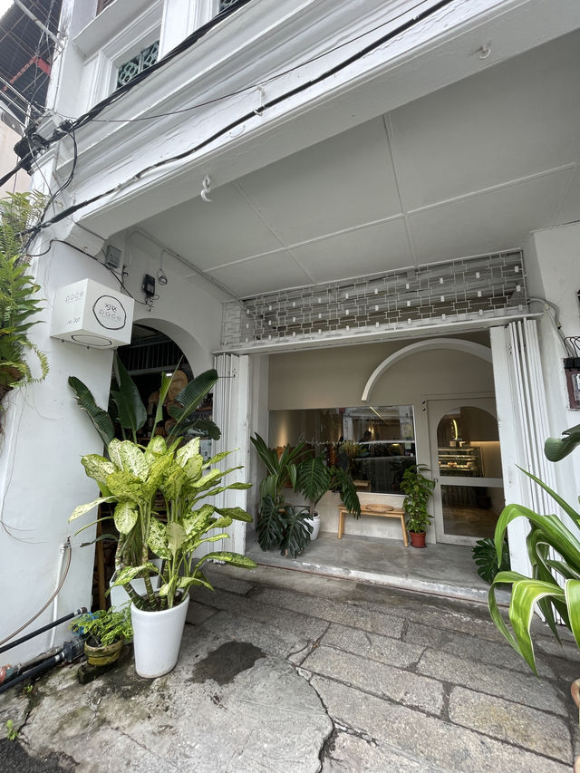 心ととのうカフェ“PACE Coffee”から旅スタート！