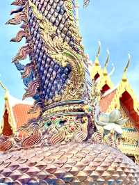 伝統と静けさが息づく、ナーガに守られた寺「ワット・ナークプロック」🐍🙏✨
