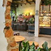 nice little cafe