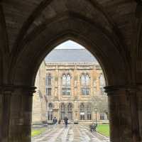 Glasgow: A Day Trip to the "School of Witchcraft and Wizardry"! 🧙‍♀️🏰