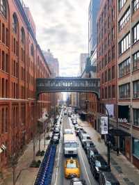 It’s an amazing place to escape the buzzing city for a while and enjoy a stroll through the green