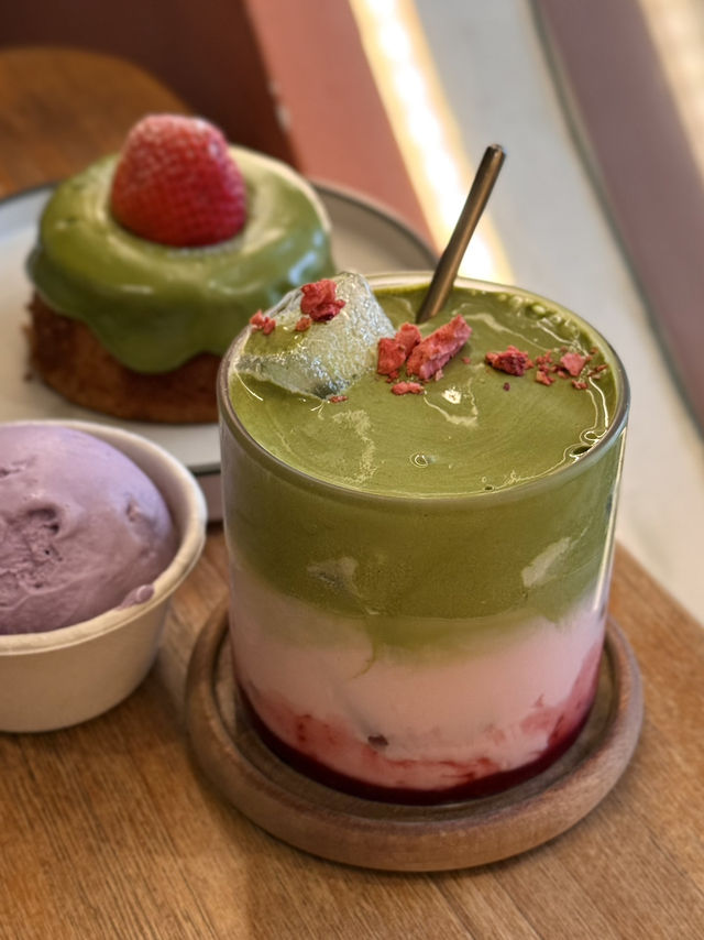 Is This the Most Photogenic Teacake in Singapore Right Now?