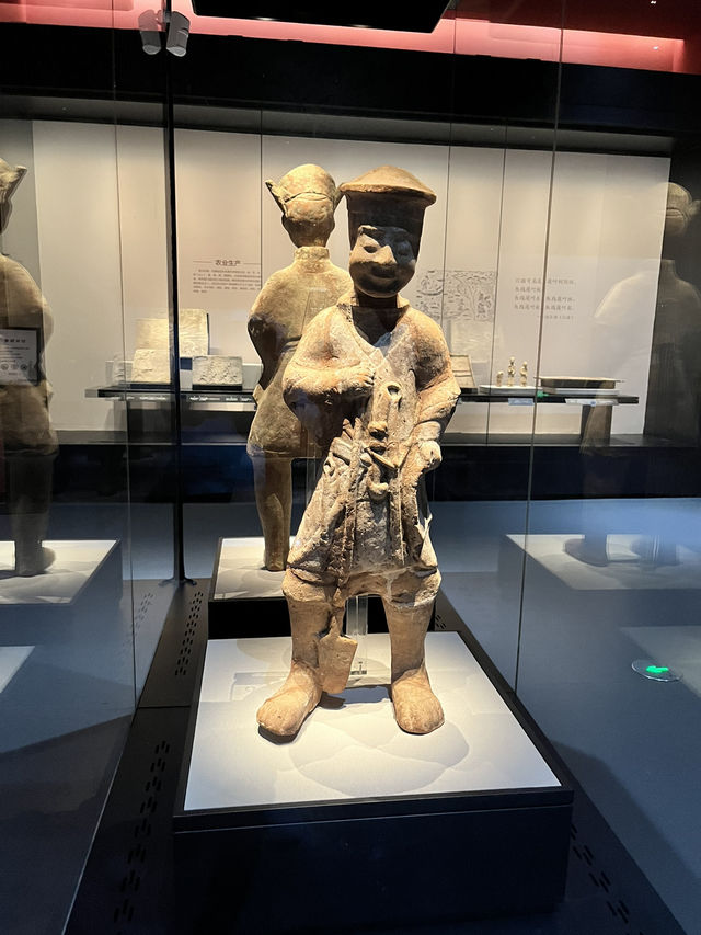 🏛️ Sichuan Museum – Cool Shelter with a Side of Three Kingdoms History