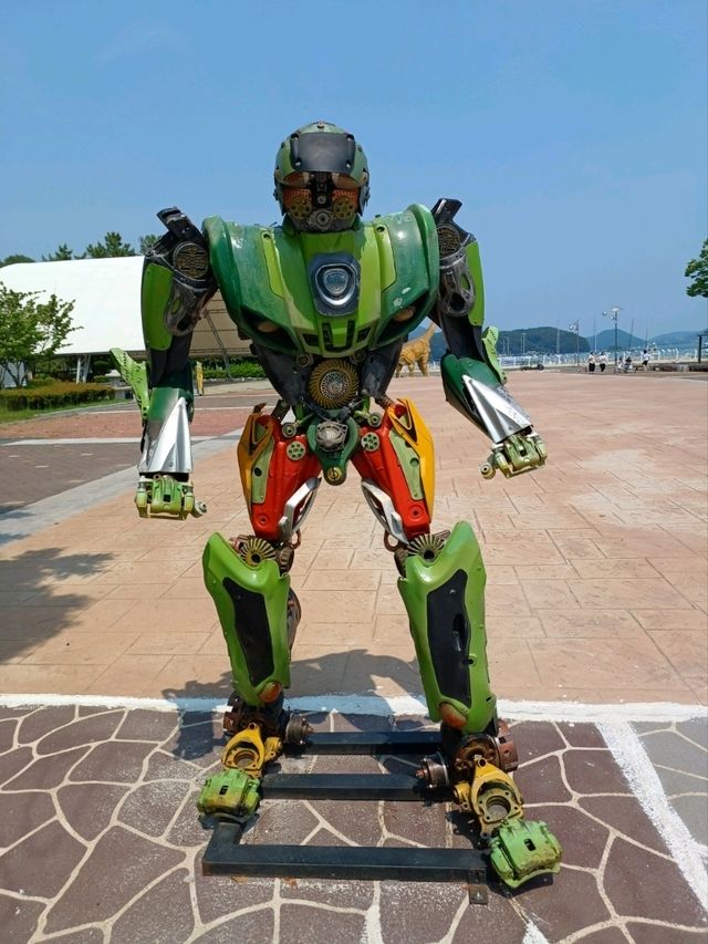 연인과 함께하는 이색 공룡 데이트
