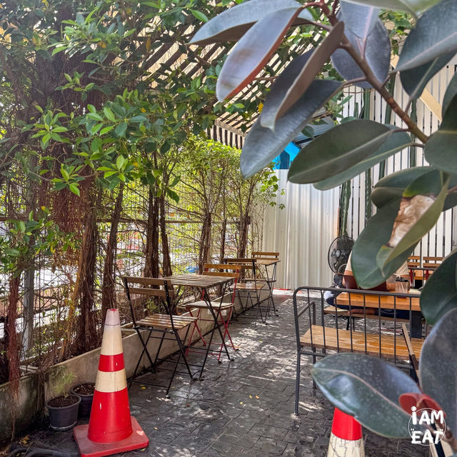 คาเฟ่ไอติมโฮมเมดที่แอบอยู่ในซอยแถวอรุณอัมรินทร์