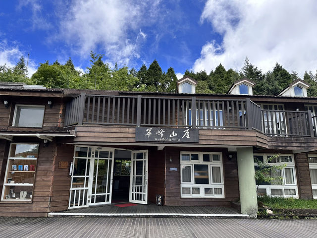 翠峰湖。臺灣山毛櫸步道
