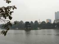 🌿 Serenity in the City: Hoàn Kiếm Lake + Cake & Coffee by the Water