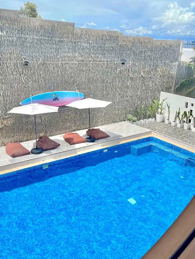 在大海中央放鬆心情，入住「Last Sea Resort」。