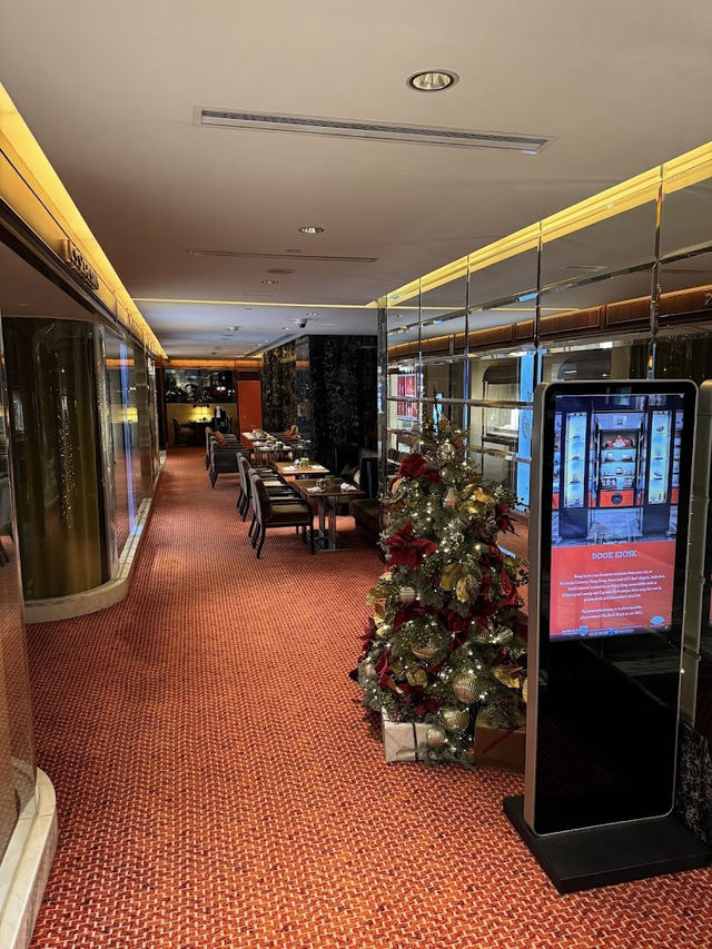Mandarin Oriental Hong Kong, Timeless Luxury in the Heart of Central