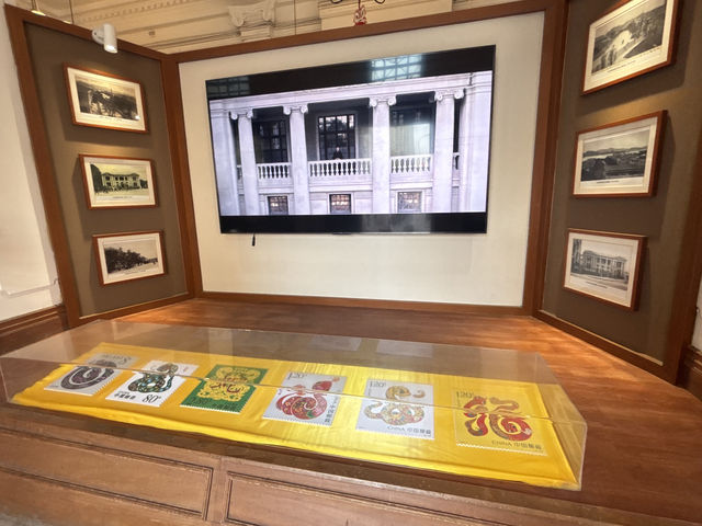 **🏛️ 汕頭必訪｜百年「郵政總局大樓」穿越時空之旅！歐陸風建築+復古郵局場景，免費打卡！**  
