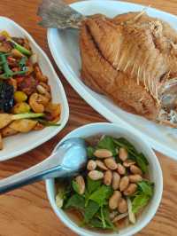 ร้านอาหารและคาเฟ่บรรยากาศดีใกล้ทางด่วนศรีสมาน