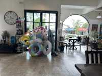 บ้านเพิงคาเฟ่