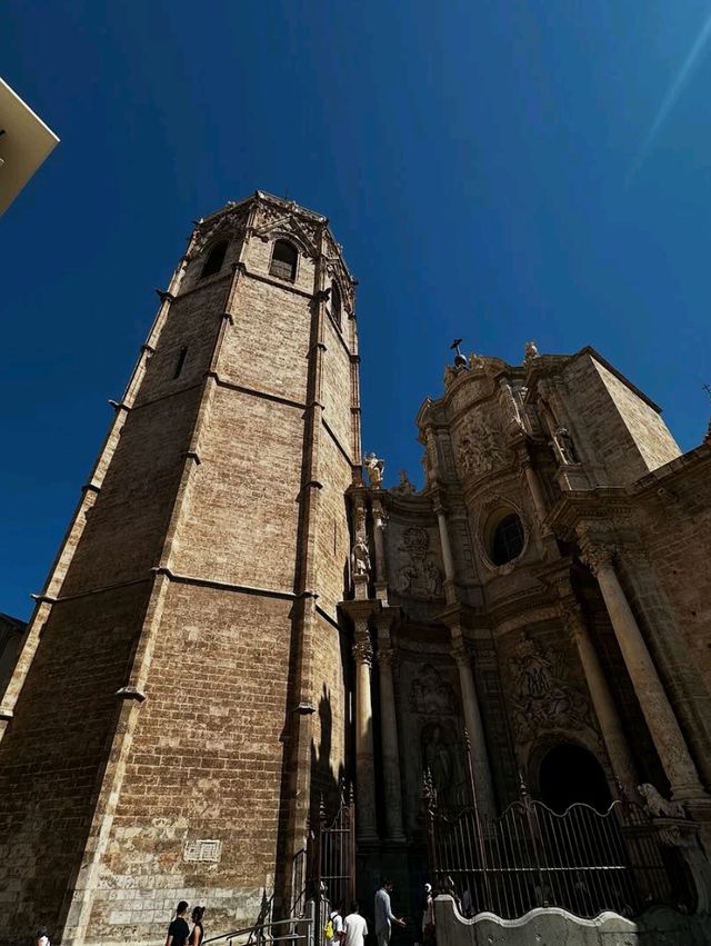 Climb Up Valencia’s Medieval Badass