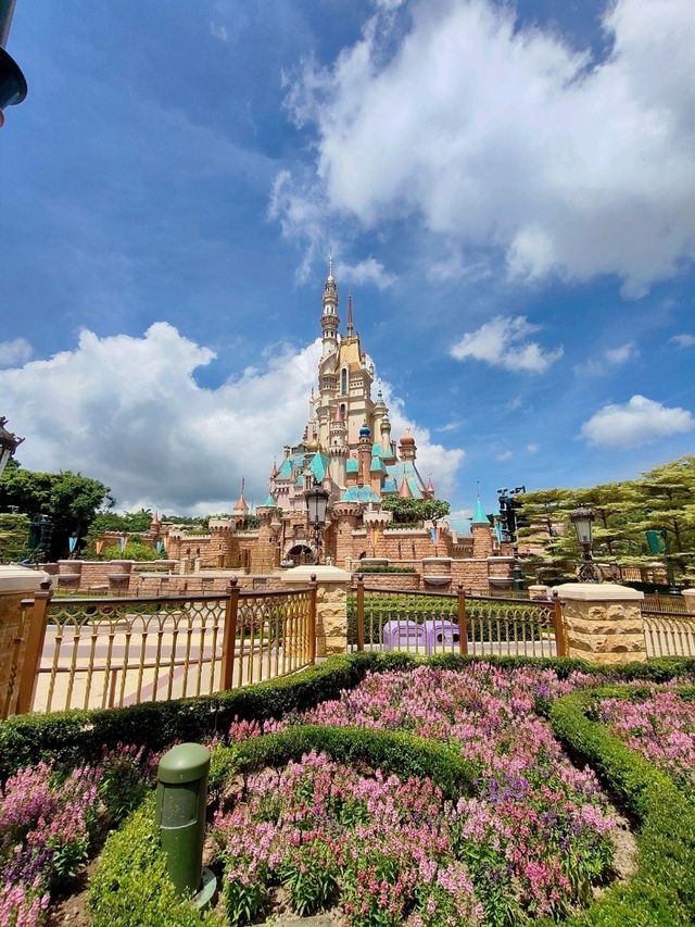 ชมความสวย Castle of Magical Dreams