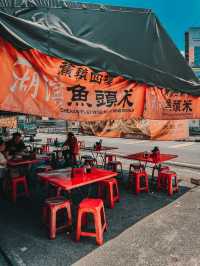 Cloudy Broth, Crispy Bliss – A Fish Head Noodle Icon in Cheras