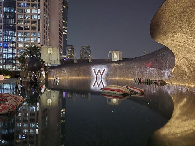 W Bangkok: A Pop of Purple & Plenty of Reasons to Stay! 💜🏨