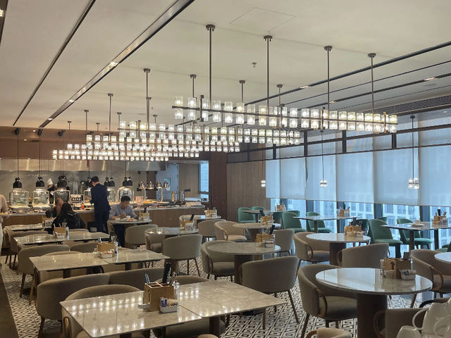 Shenzhen: My Love Affair with the City of Innovation & a Stay at Mercury Garden Hotel! 🏙️💖
