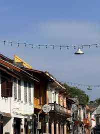 เดินเล่นในตัวเมืองเก่าตะกั่วป่า